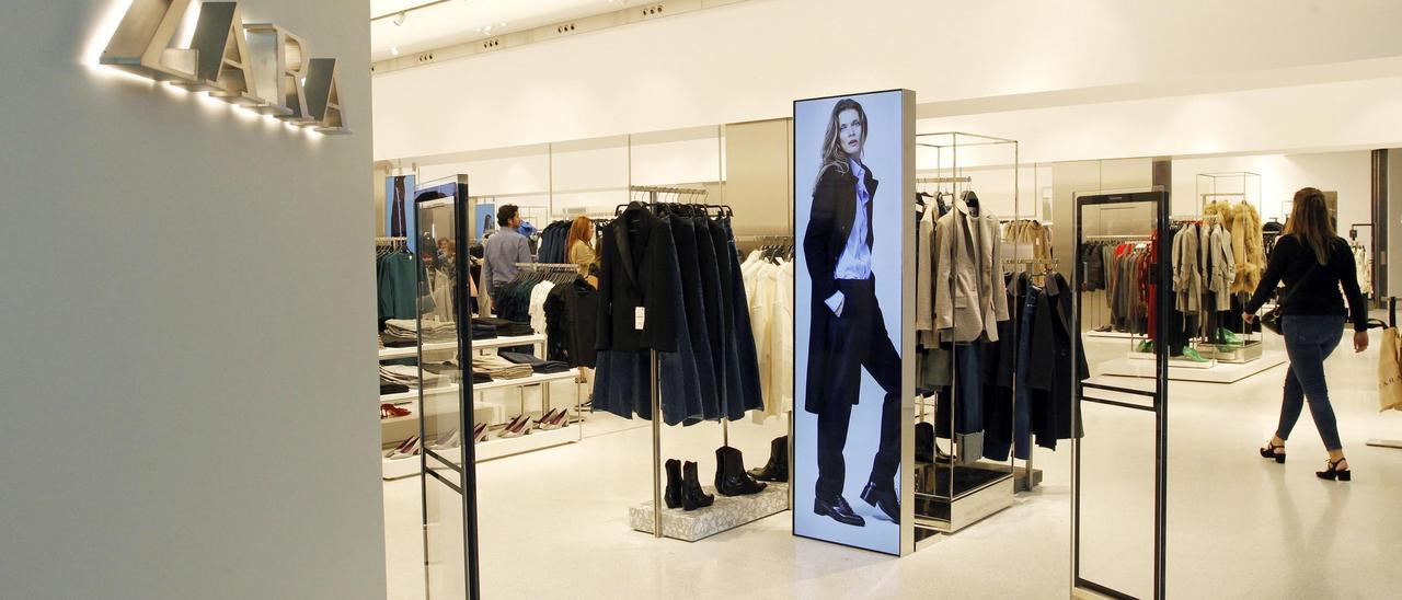 Una tienda de Zara en un centro comercial.