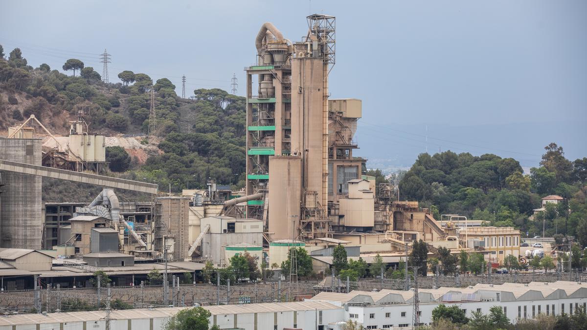 La cementera de Montcada i Reixac.