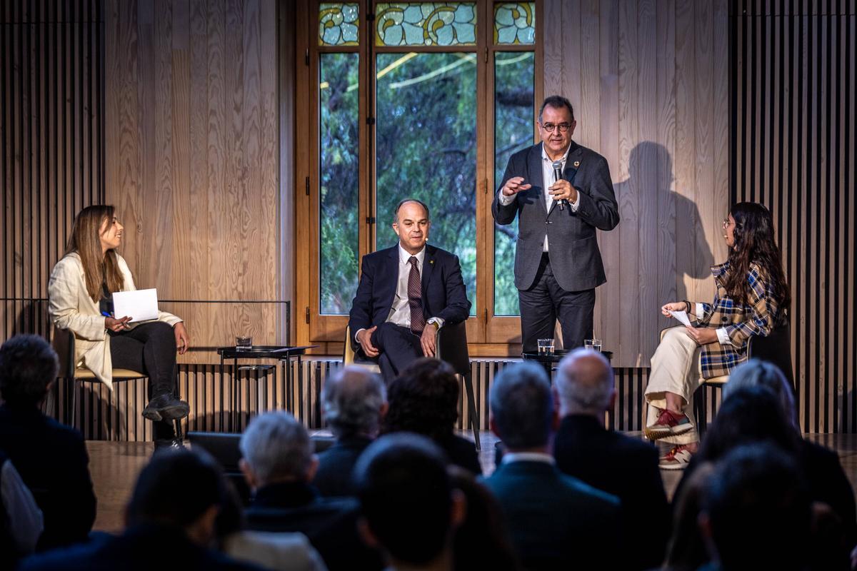 Petit-déjeuner électoral organisé par El Periódico avec le candidat des Junts, Jordi Turull.