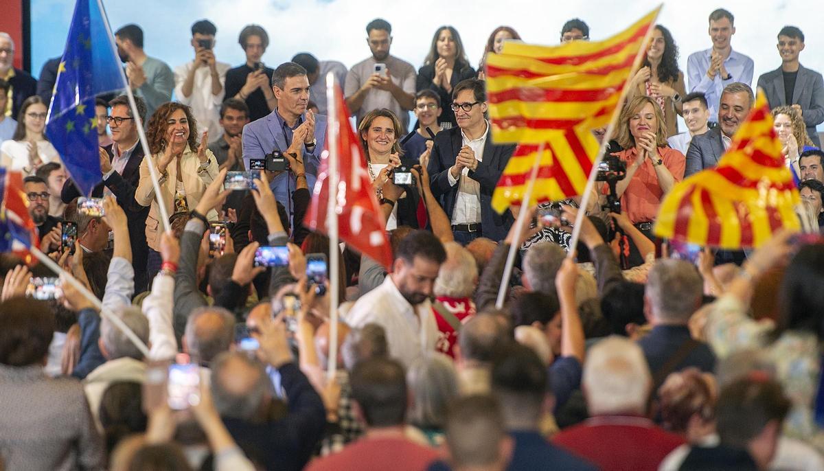 Sánchez et Illa célèbrent à Barcelone le « pouvoir » du « pardon » au mouvement indépendantiste