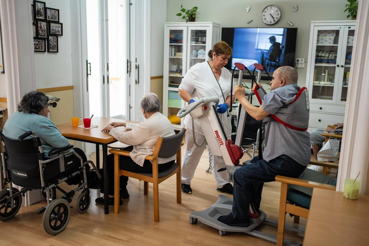 Le salon de la résidence Les Saleses, rue Consell de Cent, à Barcelone.