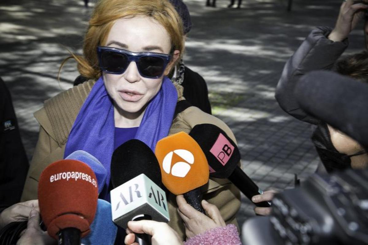 Ángela Dobrowolski, à son arrivée à une audience à la Ciutat de la Justícia le 1er avril 2022