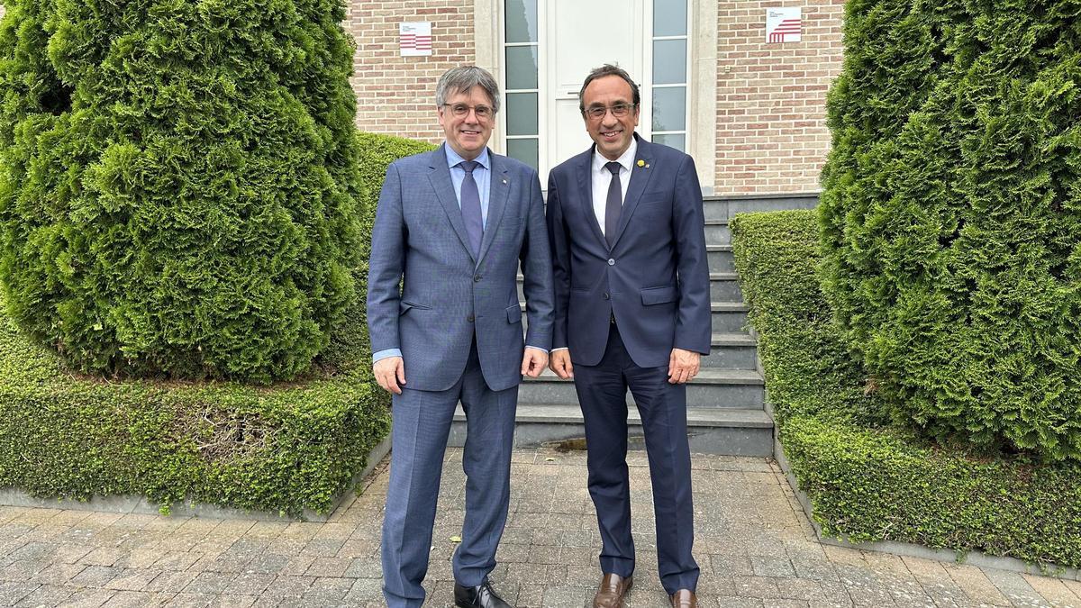 Carles Puigdemont y Josep Rull, en Waterloo