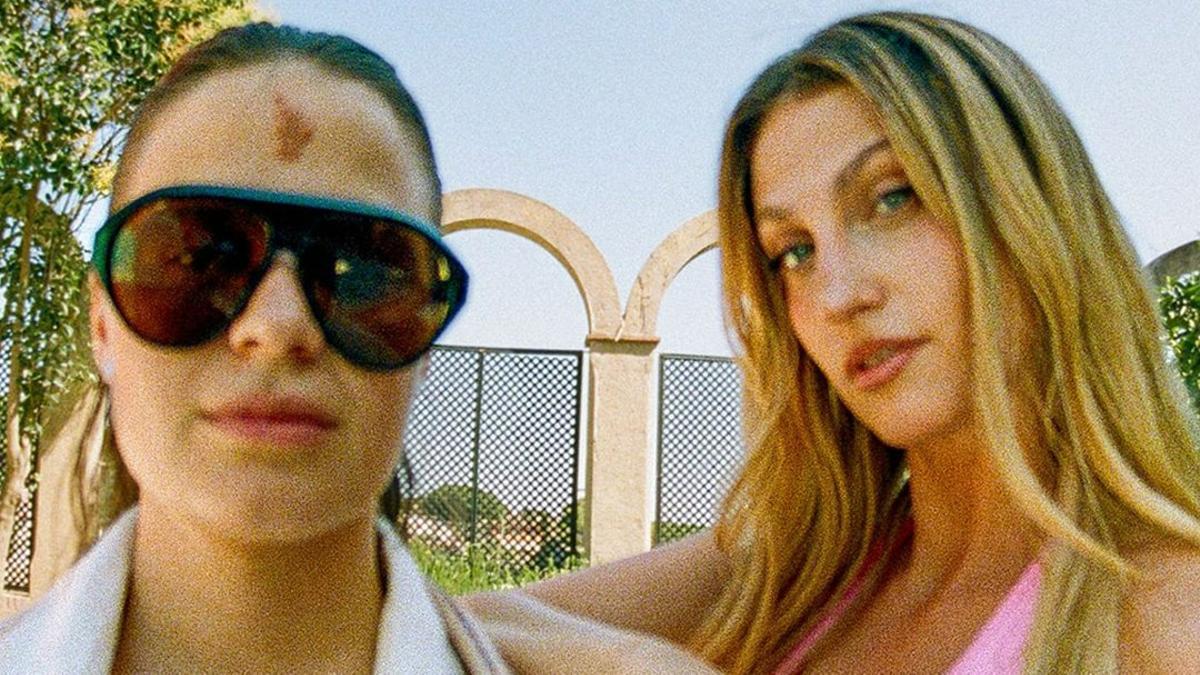 Mushkaa y Julieta, en una imagen promocional de 'Vaya Liada'