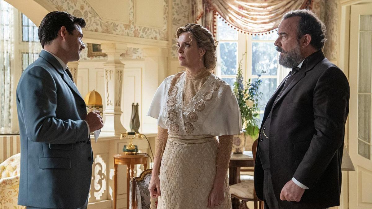 Manuel presentará a Jana en sociedad en los próximos capítulos de 'La Promesa'