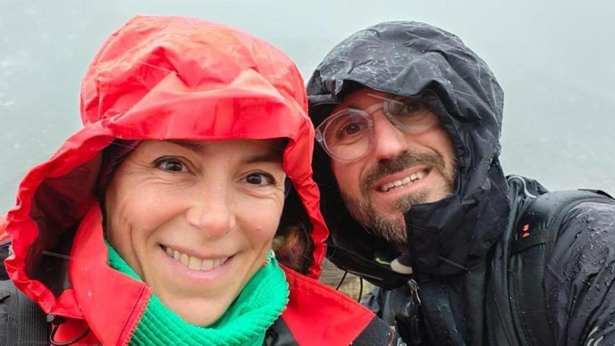 Txell Fusté y Esteve Carbonell, en una imagen tomada durante la ruta por los Pirineos franceses.