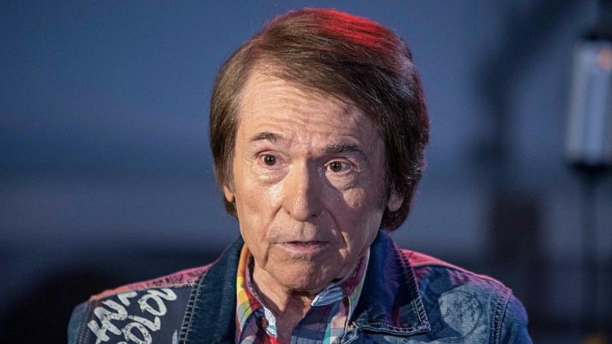 Raphael, en una grabación para TVE.