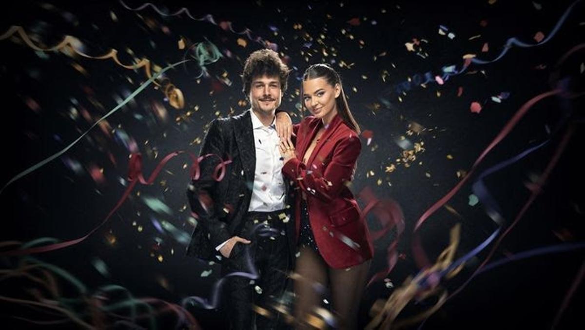 Laura Escanes et Miki Núñez dans les images promotionnelles des Campanadas 2024-2025