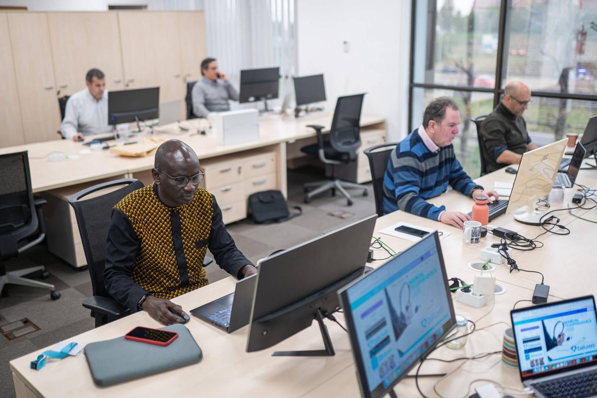 Abdouye Fall, exécutif à Baluwo, mercredi dernier aux bureaux de la société, à Sant Just DeSvern.