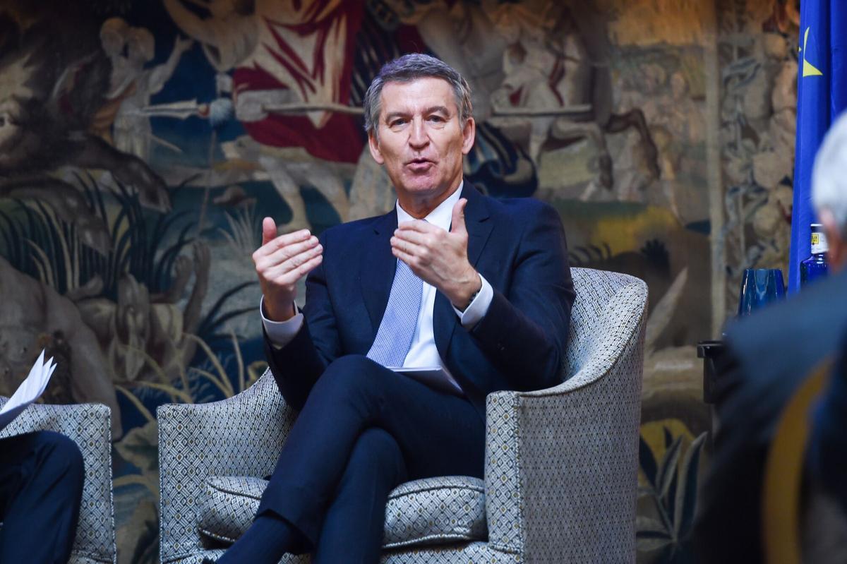 Le président du parti populaire, Alberto Núñez Feijóo, intervient dans le forum «New Challenges, New Answers», à l'hôtel Wellington à Madrid, le 25 février 2025, à Madrid (Espagne). L'événement a été organisé par Madrid Business Forum. Political Gustavo Valiente - Europa Press