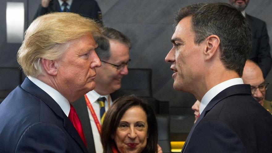 Turmp y Sánchez en una cumbre de la OTAN en julio de 2018.