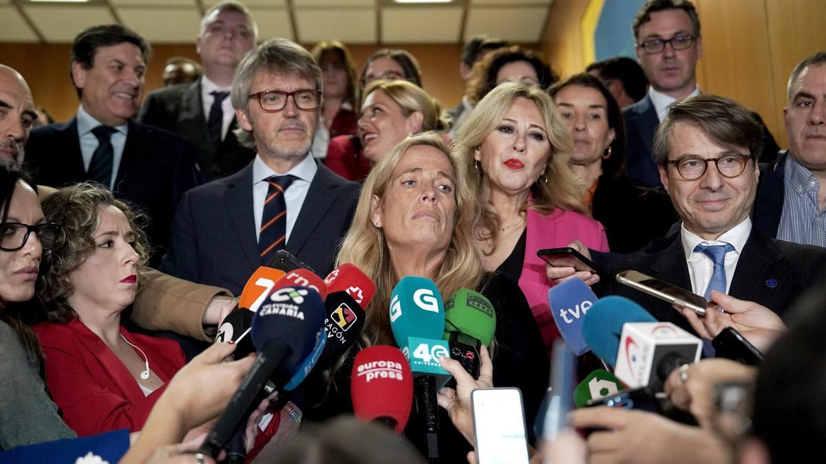 El momento en el que las comunidades del PP abandonan la reunión con Hacienda