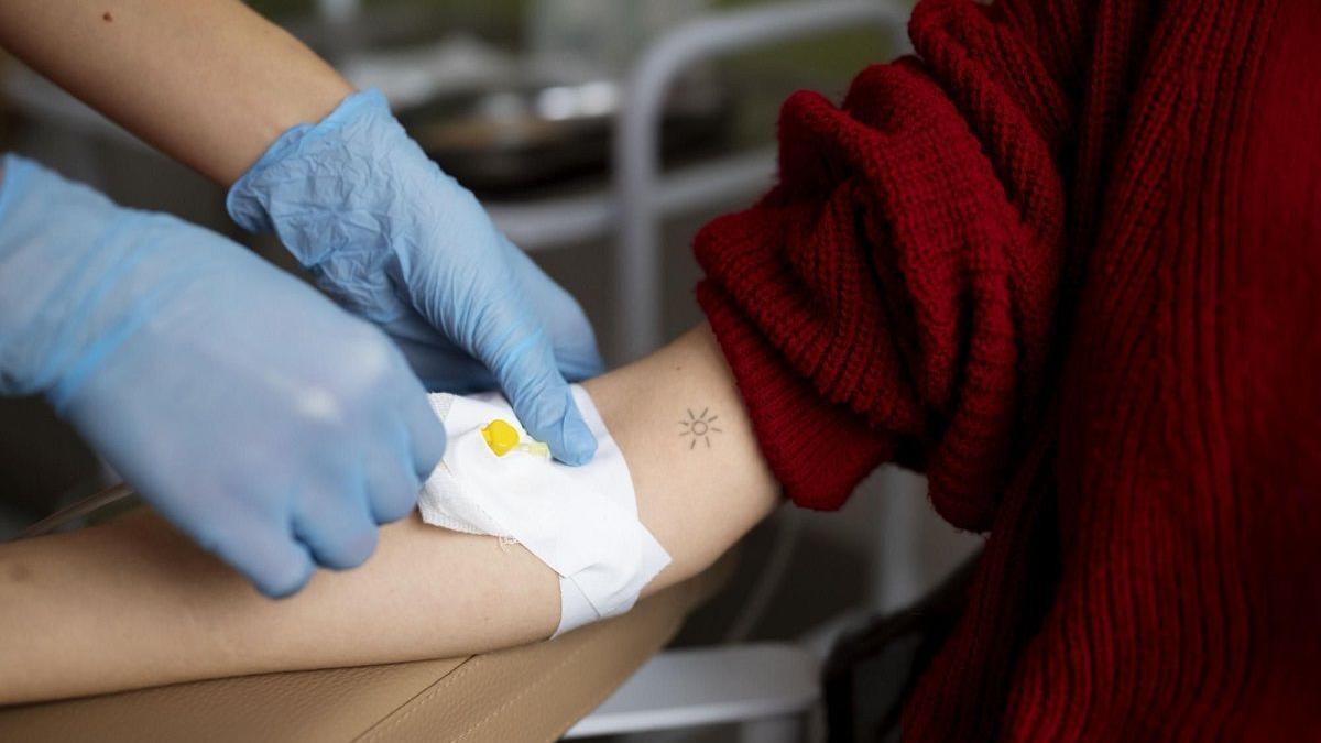 Terapia de células CAR-T: así es el tratamiento que mejora la supervivencia de los pacientes con cáncer hematológico