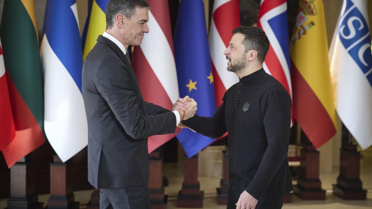 Zelenski recibe a Sánchez en el tercer aniversario de la invasión