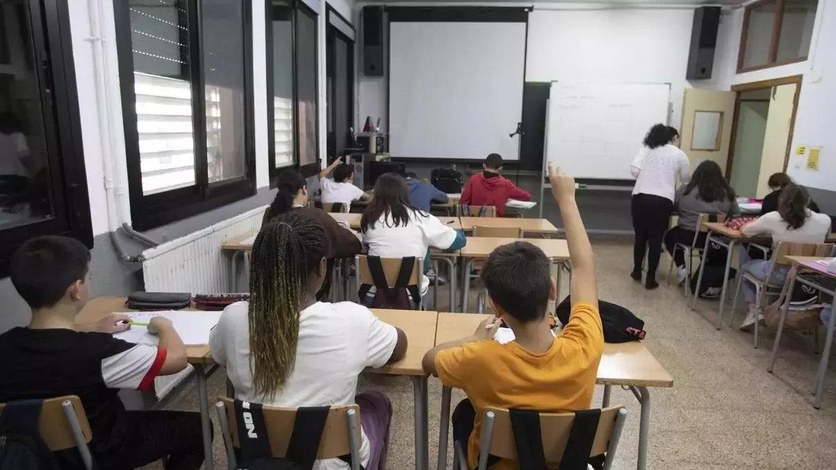 Clases en un instituto de Alzira, en una imagen de archivo.