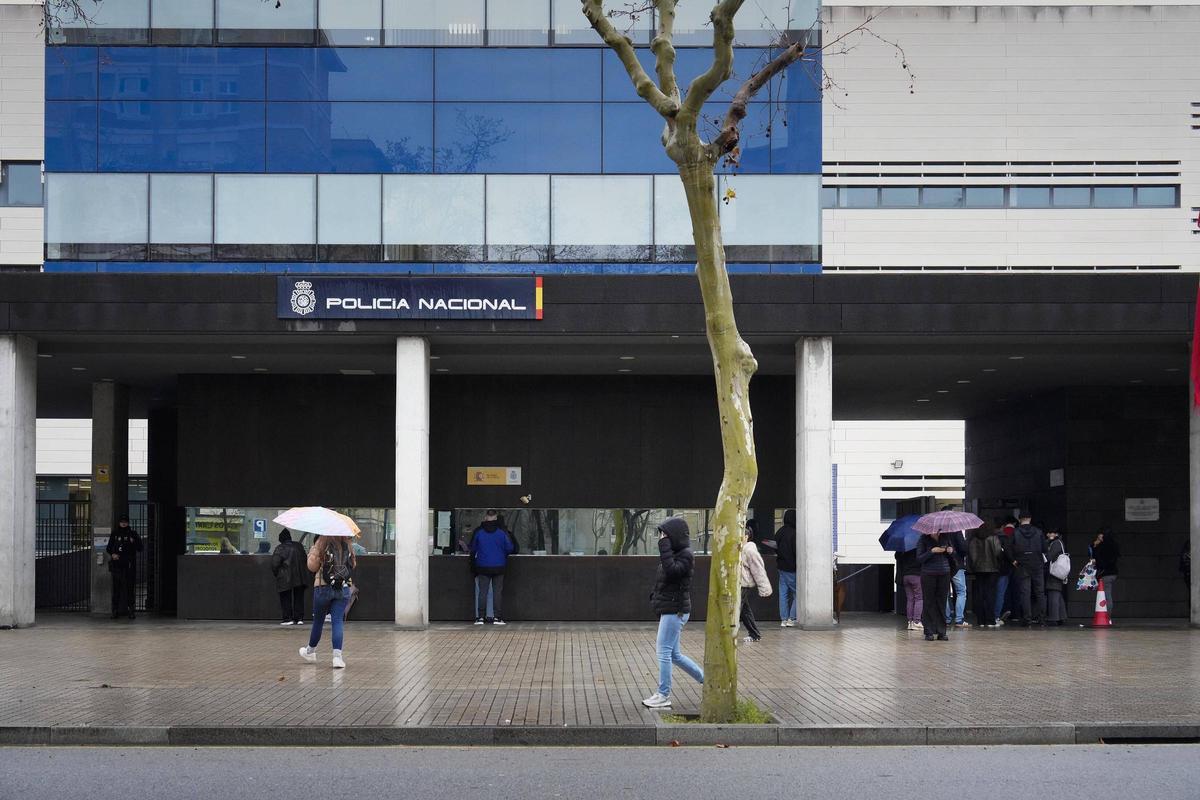 Siège de la police nationale à Barcelone à La Verneda
