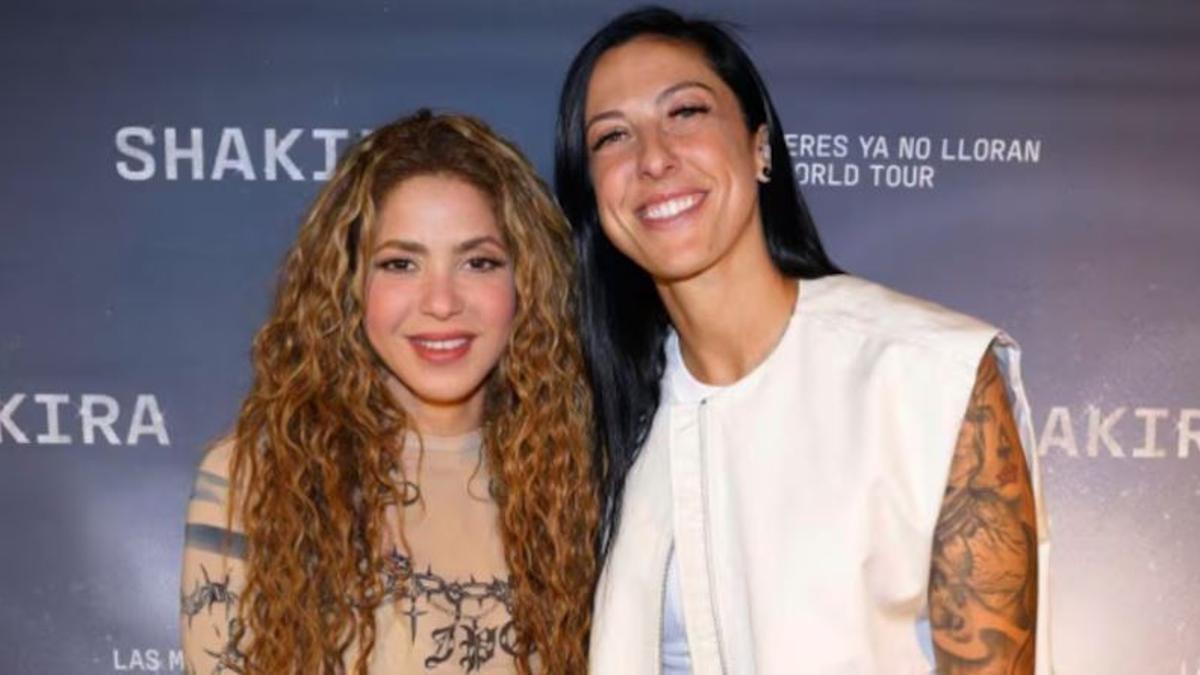 Shakira y Jenni.