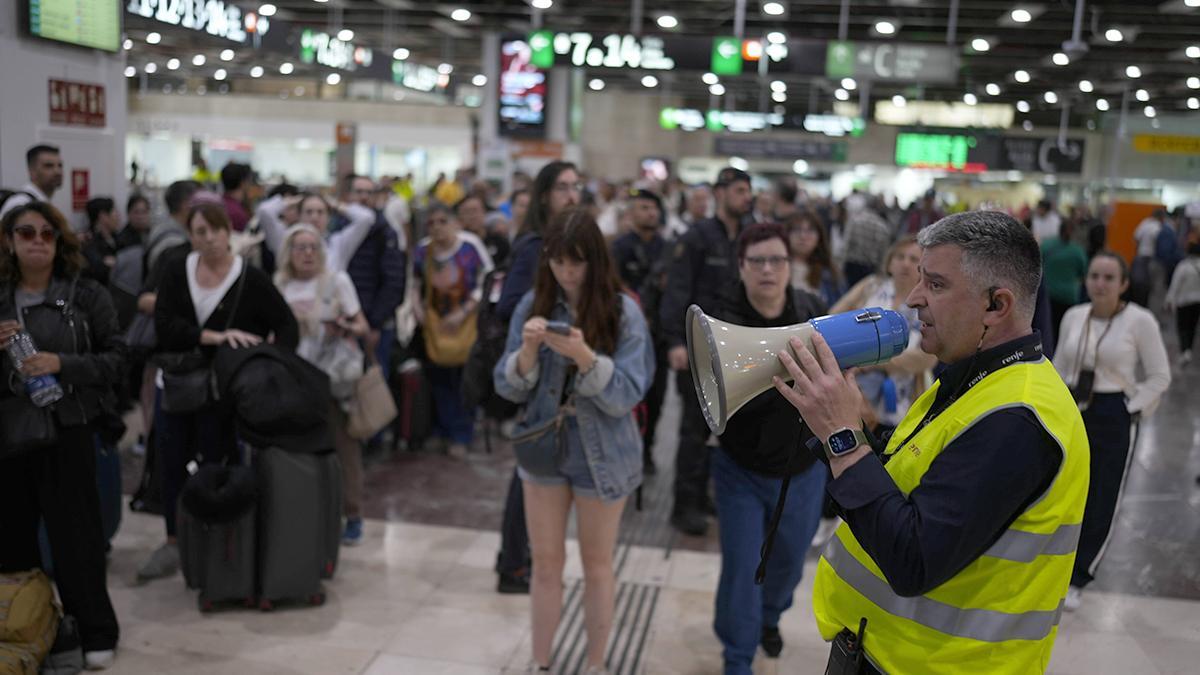 Red Eléctrica sospecha de una desconexión masiva de plantas solares antes del apagón total