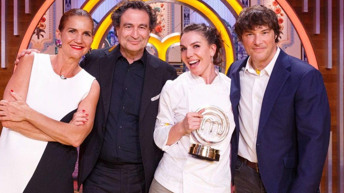 Los jueces de 'MasterChef Celebrity' con Inés Hernand, ganadora de la última edición