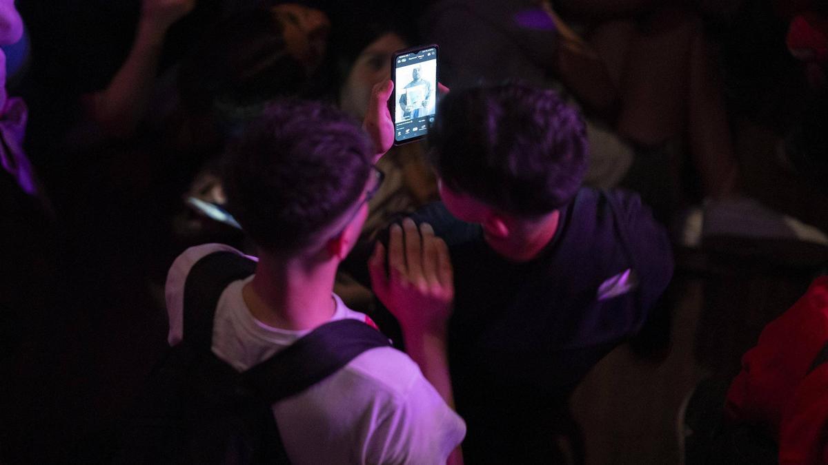 Consumo de pornografía entre jóvenes.