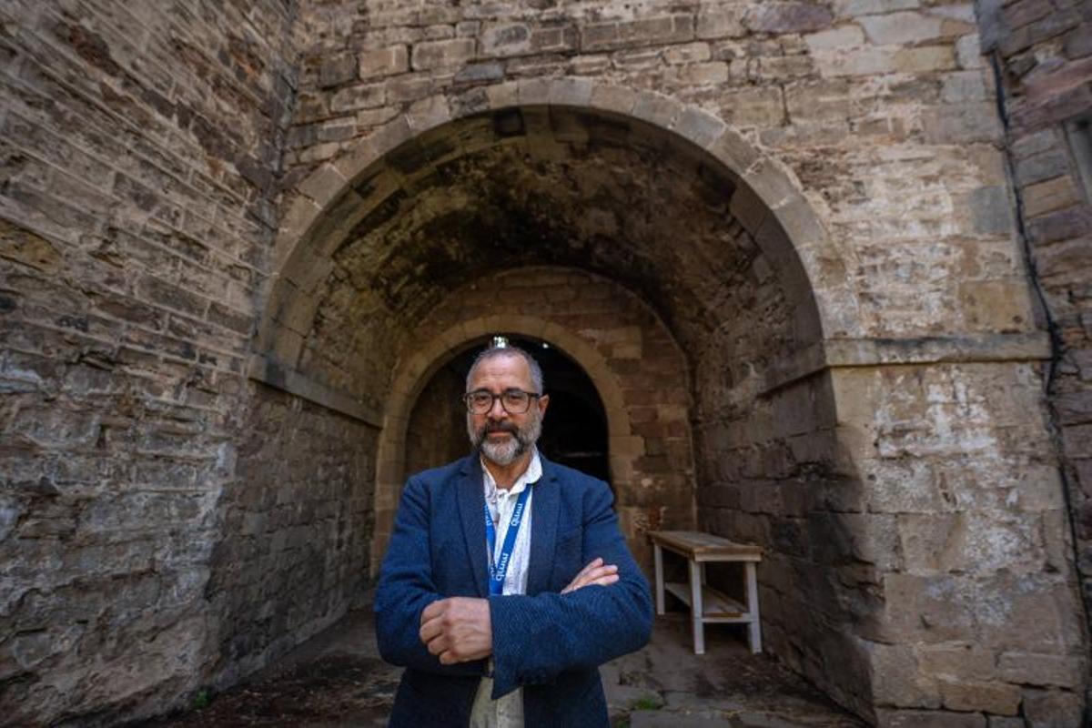 Garcia Domingo, avant le portail de Santa Madrona, sous le Baluard Jardí.