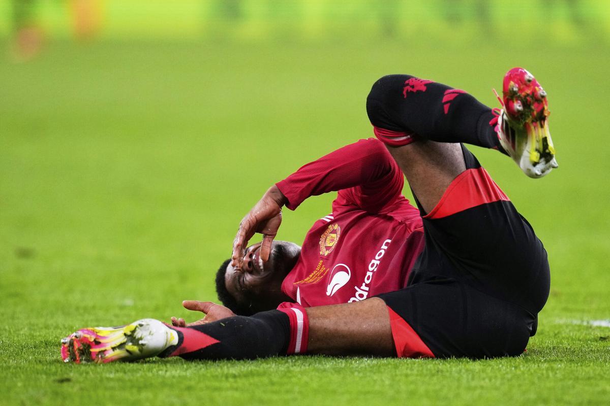 Diallo, sur l'herbe lors de la finale de la Ligue Europa.