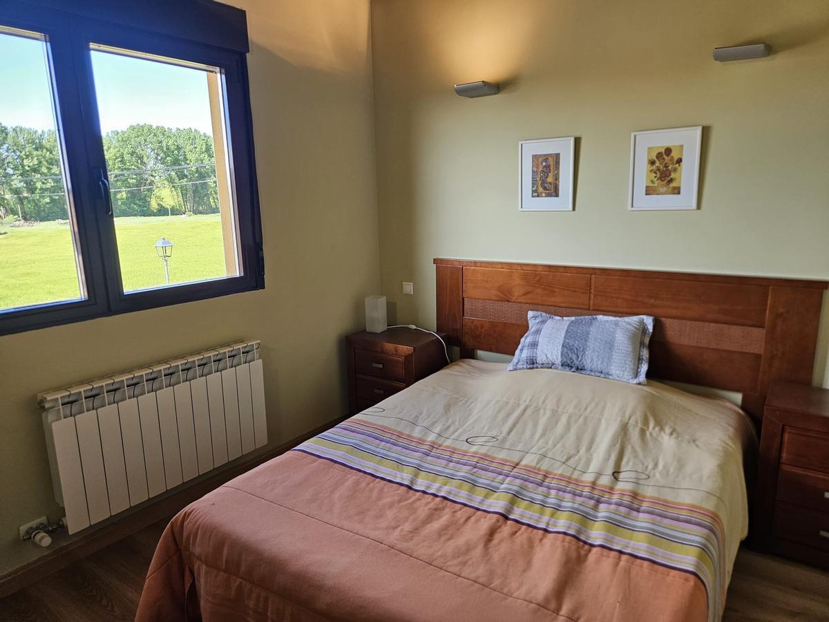 L'une des chambres du bar de l'hôtel de Nebreda, que le conseil municipal souhaite rouvrir sous peu.