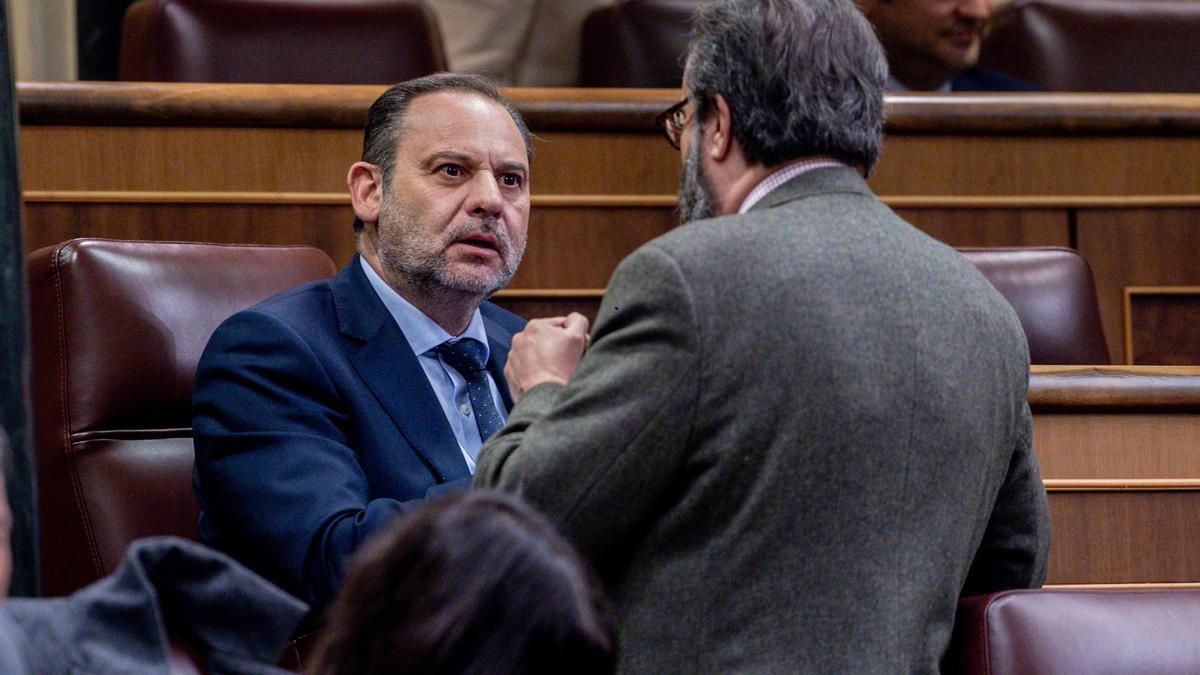 Archivo - El exministro socialista José Luis Ábalos, en un pleno en la Cámara Baja