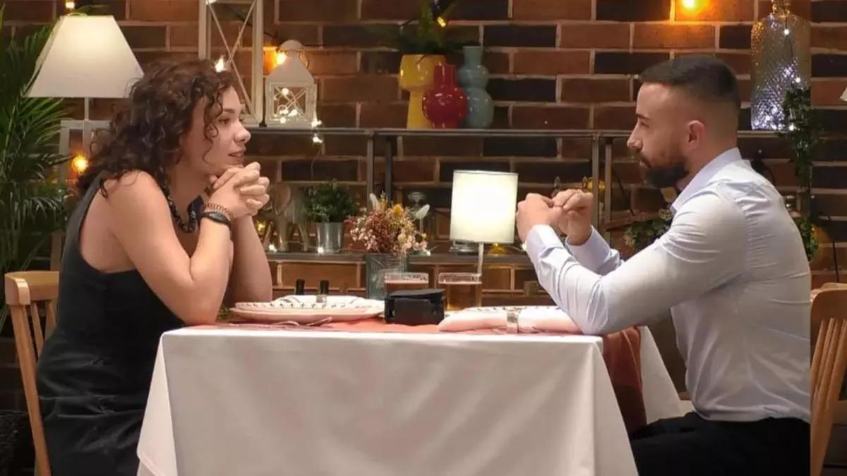 Carlota y David en 'First Dates'