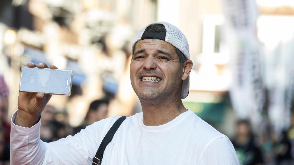 Frank Cuesta recibe el alta hospitalaria tras la salpicadura de una cobra en Tailandia