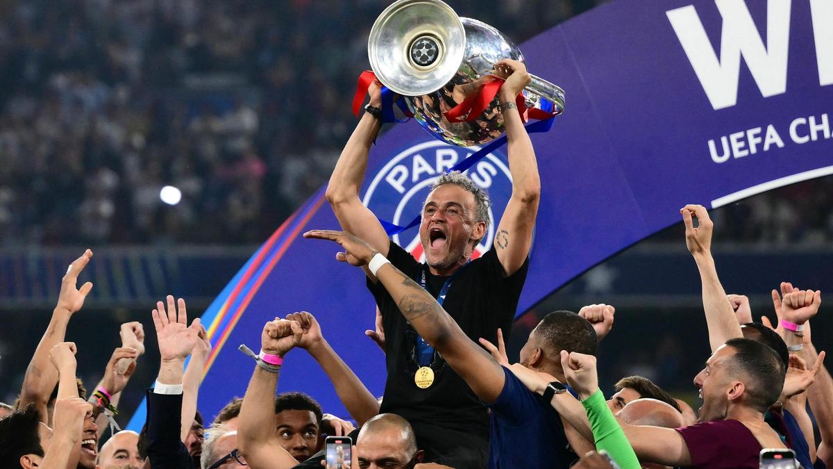 Luis Enrique alza la Champions en Múnich.