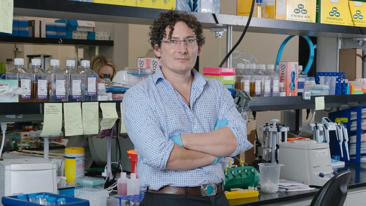 Jacob Glanville, le scientifique qui a développé le médicament