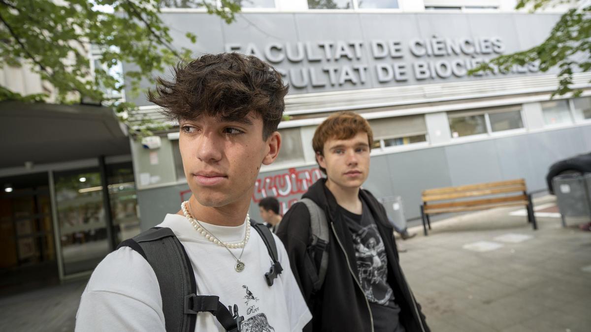 Eric Mateu y Pau Palomar, esta semana en la UAB.