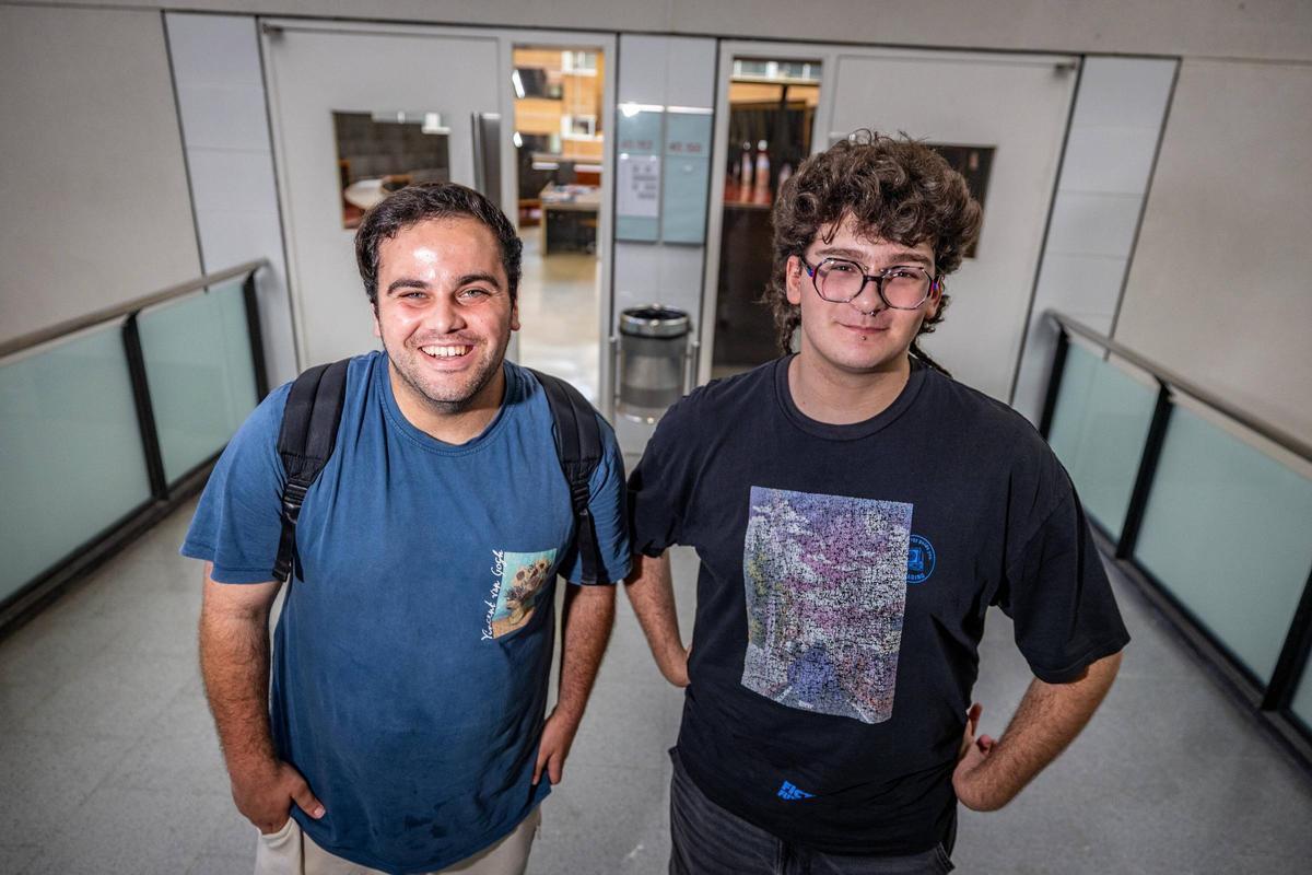 Iker et Sam, ce mercredi à l'UPF lors des examens de sélectivité.