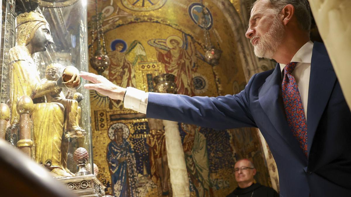 La visita de los Reyes Felipe VI y Letizia al Monasterio de Montserrat