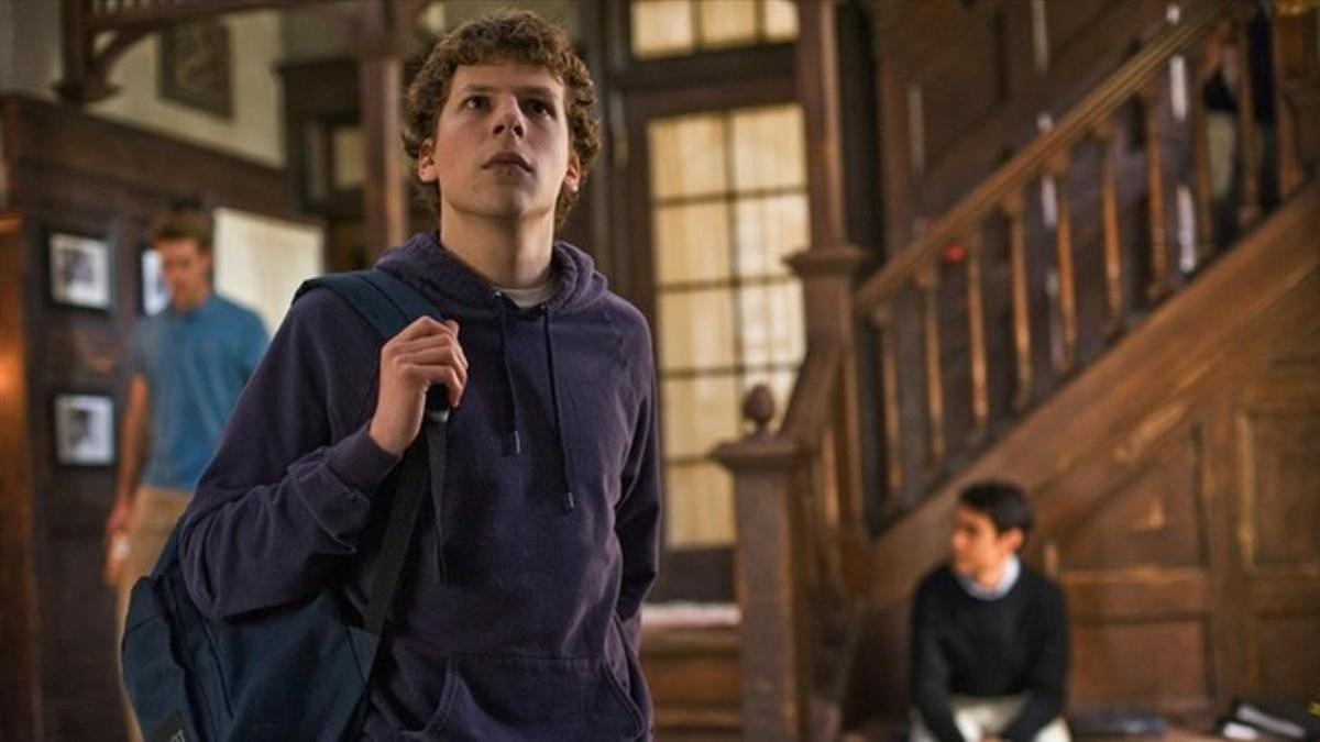 Jesse Eisenberg protagoniza la pelicula 'La xarxa social' ('La red social'), que emite TV-3.