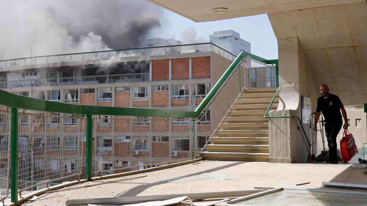 Un misil iraní alcanza el hospital de Soroka en el sur de Israel