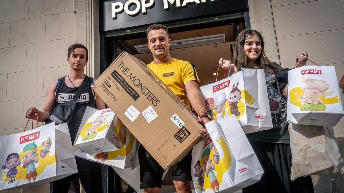 Colas masivas en Pop Mart por la llegada de Labubus a Barcelona