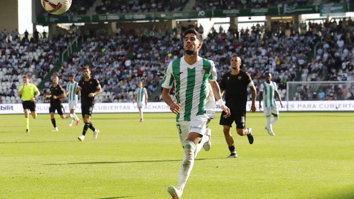 José Manuel Calderón, jugando con el Córdoba.