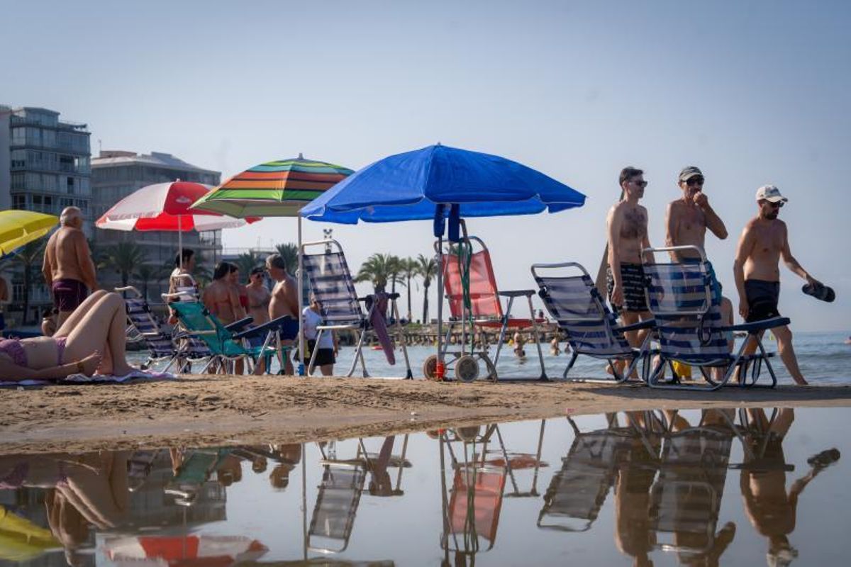 Les plages de la Costa Daurada sont l'une des grandes affirmations touristiques du territoire. À l'image, les touristes de Salou, en août.