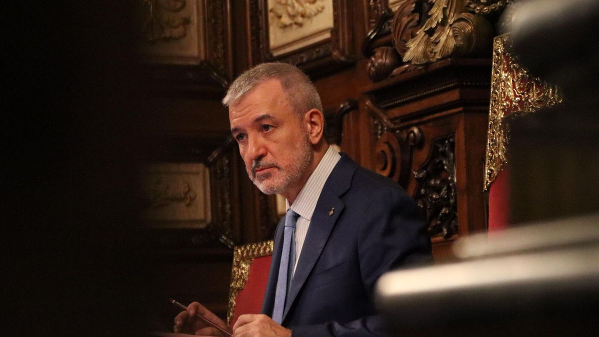 El alcalde de Barcelona, Jaume Collboni, en un pleno.
