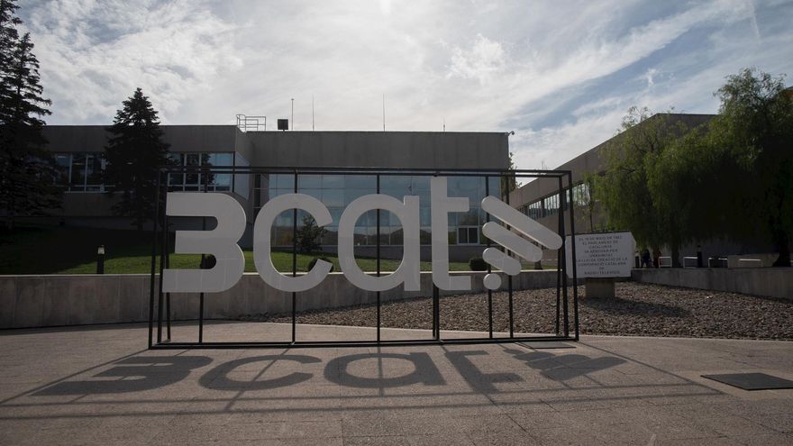 Cartel en la sede de 3cat.