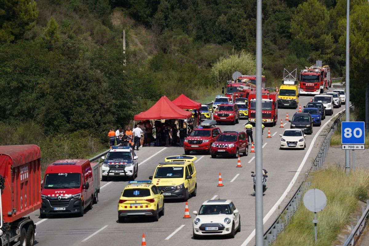Un entraîneur se jette dans le C-32 à Santa Susanna et laisse 53 blessés, dont deux sérieux