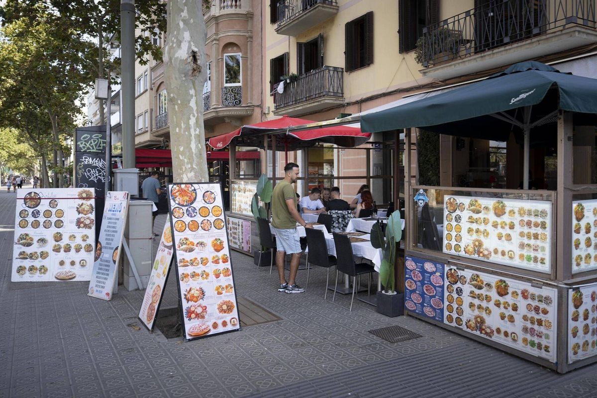 Barcelone 09/05/2025 Les derniers restaurateurs habituels du mutant Joan de Borbó dans le Barcelonet
