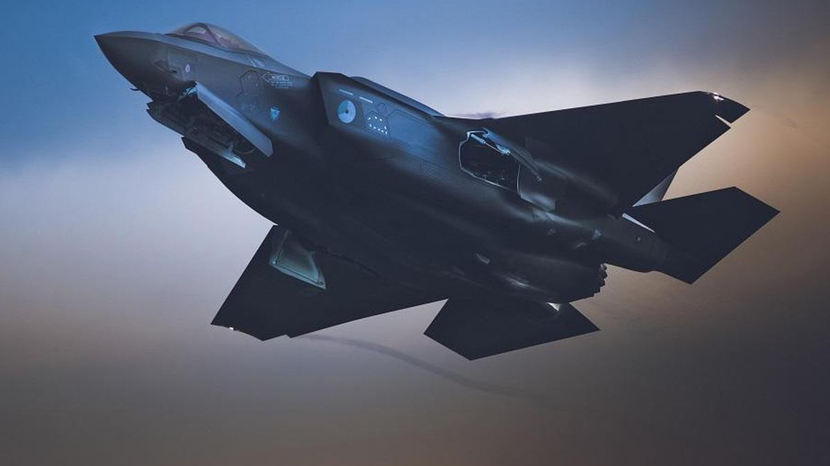 Un F35 holandés en vuelo en Polonia la noche del 9 de septiembre