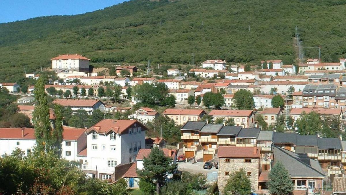 Vista panorámica de Barruelo de Santullán, en la montaña palentina.
