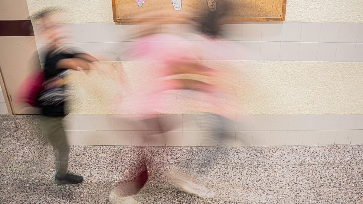 Dos alumnos de la escuela Rocafonda, en Mataró.