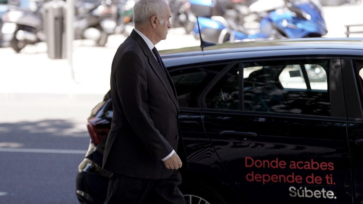 Juan Carlos Peinado, juez, en los alrededores de los juzgados de Plaza Castilla