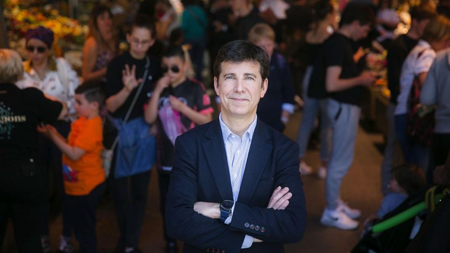 Jordi Mas, presidente de La Boqueria, en el mercado.