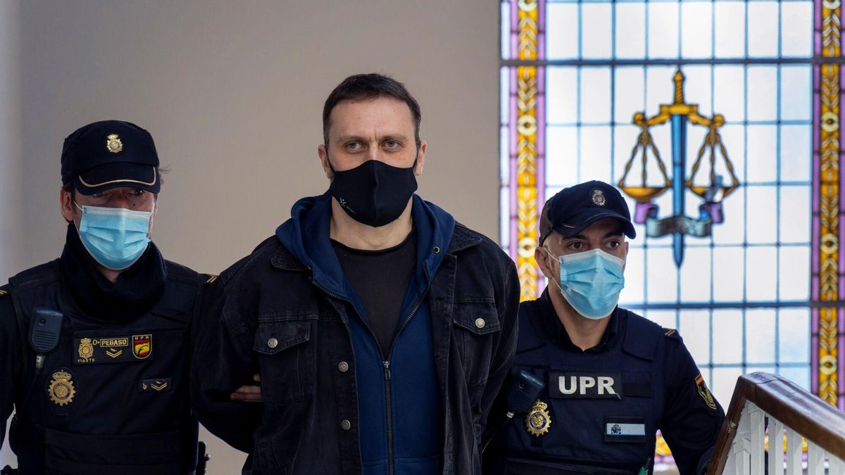 El serbio Norbert Feher (c), más conocido como Igor el Ruso.